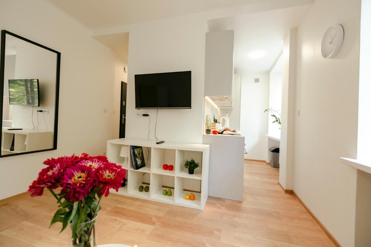 Jana Pawla II 36 - Bezplatny Podziemny Garaz - Free Parking - W Pelni Wyposazone Studio - Better Rental Warsawa Bagian luar foto